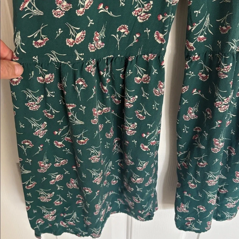 Floral Green Pantsuit - Picture 2 of 10
